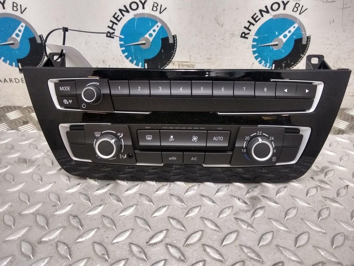 BMW 2 SERIES KACHEL BEDIENINGSPANEEL 9384046, 64119384046, 6, Ophalen of Verzenden, Gebruikt, ARN erkend