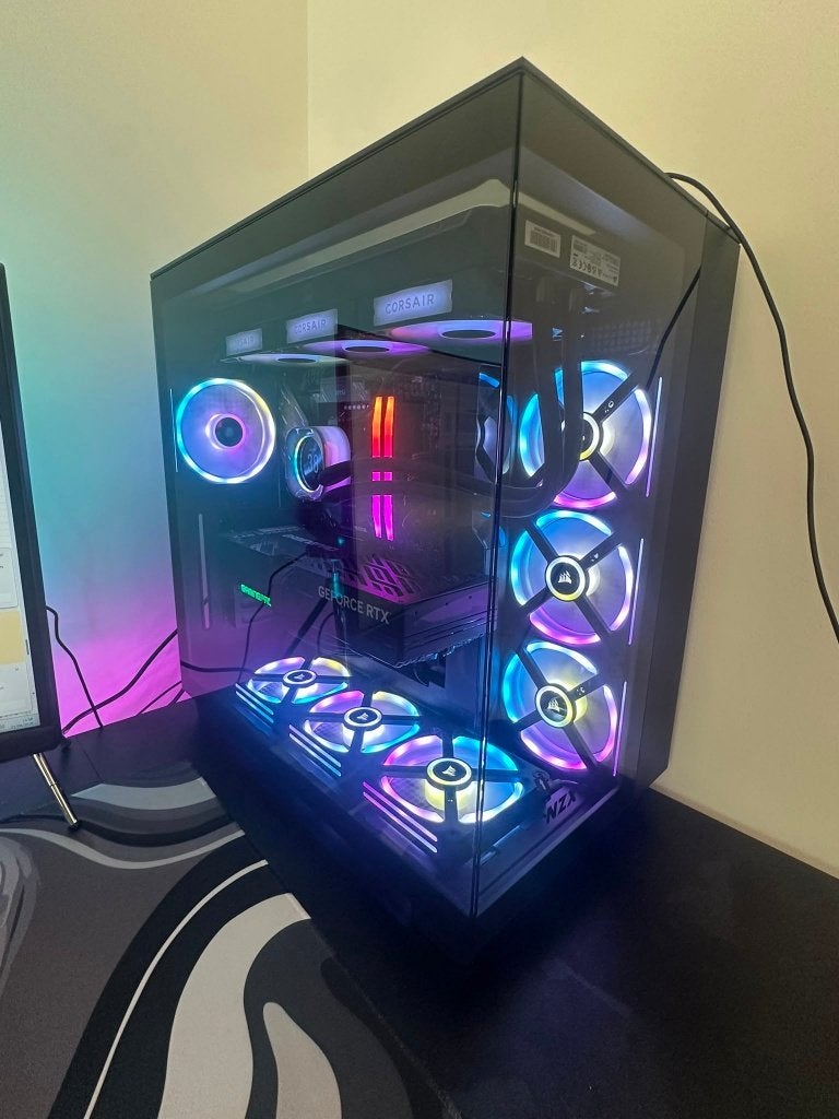 HIGH-END Gaming PC GeForce RTX 5080 + RYZEN 9 9950X3D, Computers en Software, Desktop Pc's, Ophalen, 32 GB, Zo goed als nieuw