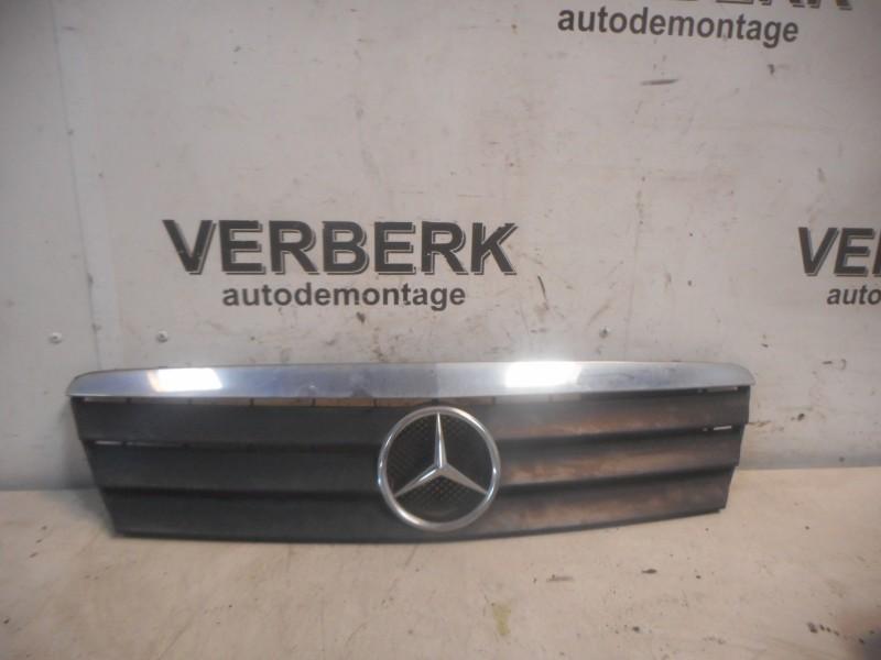 GRILLE Mercedes-Benz A (W168) (01-1997/08-2004) (1688800983), Gebruikt, Mercedes-Benz