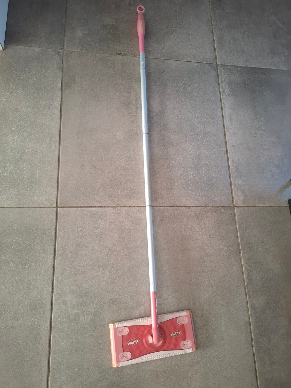 Swiffer steel, Huis en Inrichting, Schoonmaakartikelen, Ophalen