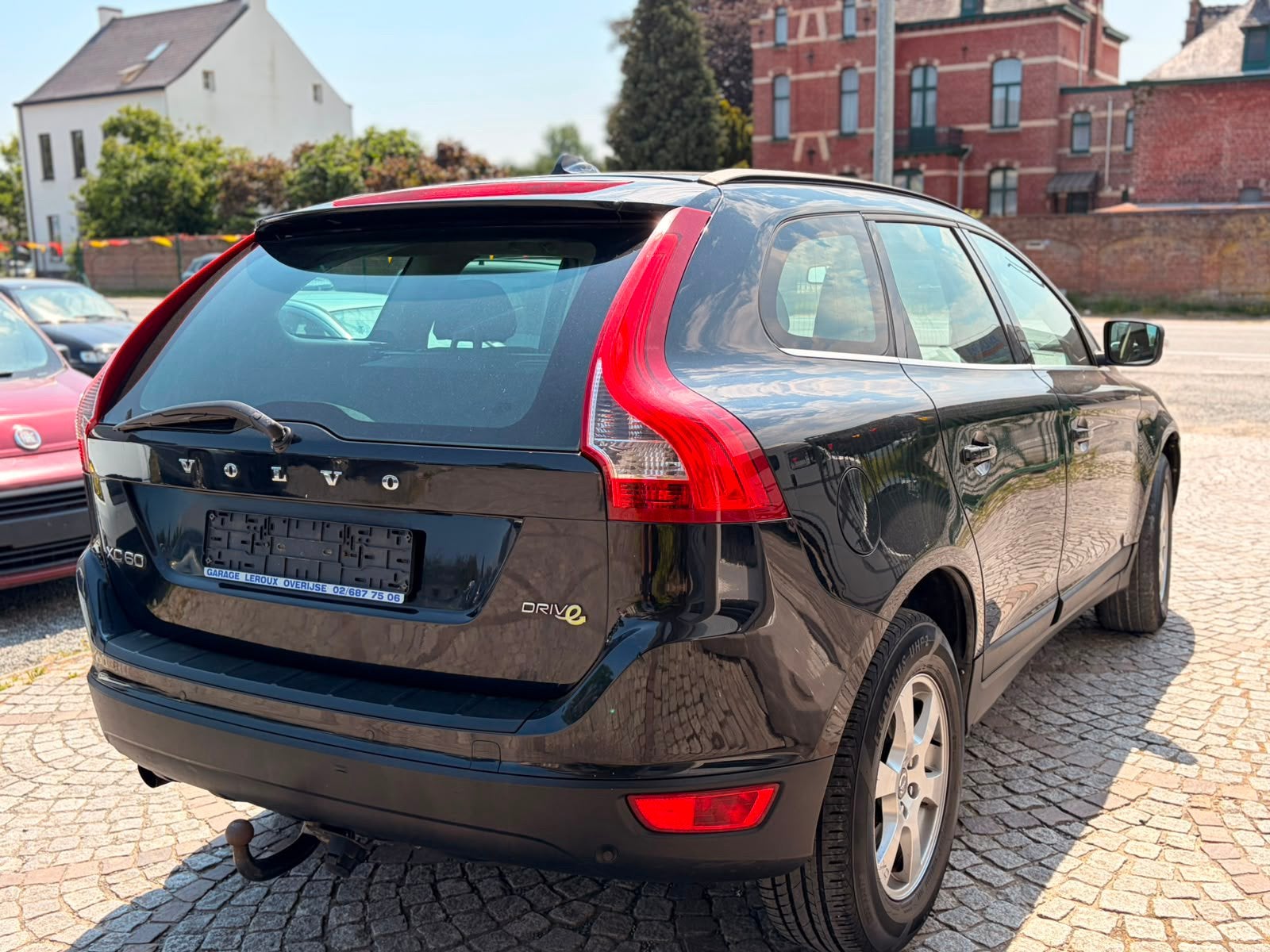 VOLVO XC60 2.0 diesel 5cilinder gekeurd voor verkoop, Auto's, Euro 5, Bedrijf, 5 deurs, SUV of Terreinwagen
