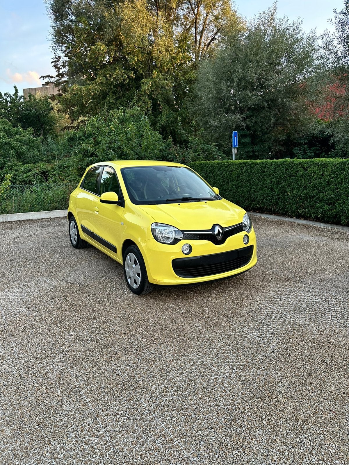 Renault Twingo 1.0 Euro 6b, Auto's, Renault, Twingo, Euro 6, Geel, Bruin
