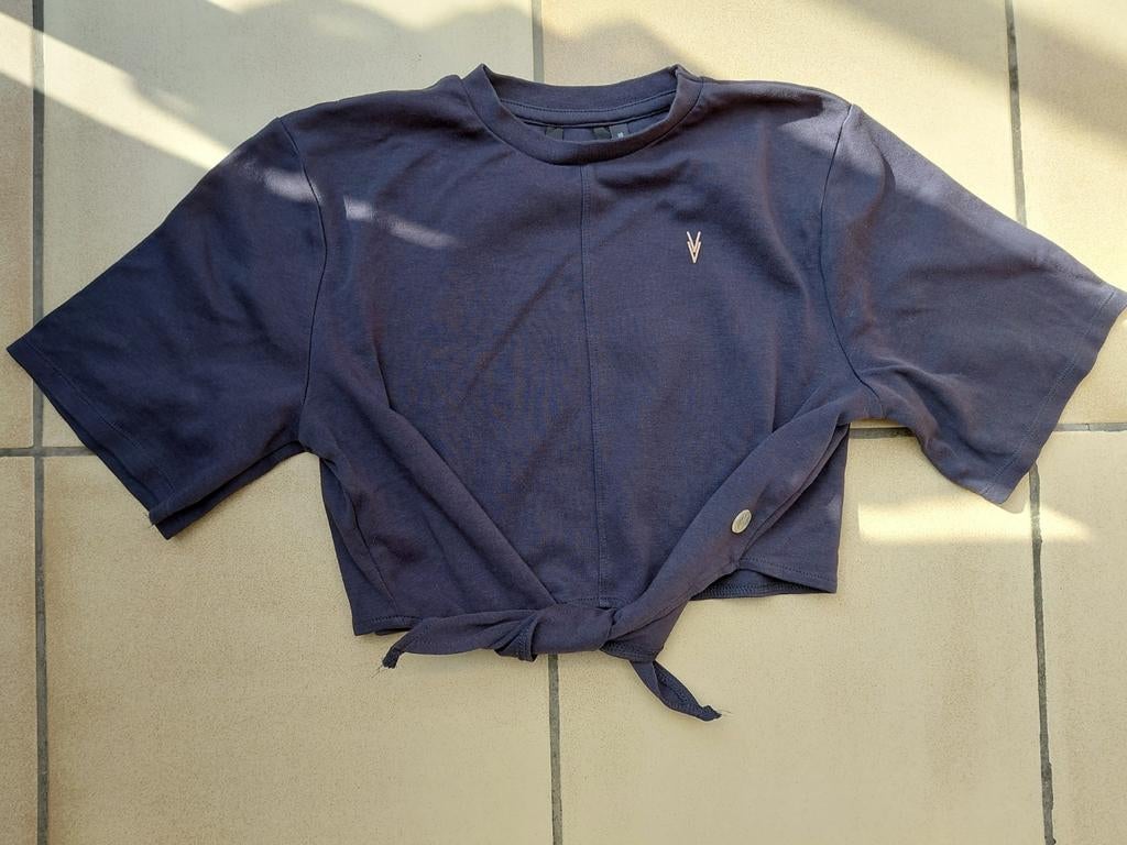 T-shirt 134-140 Levv, Meisje, Ophalen of Verzenden, Zo goed als nieuw, Shirt of Longsleeve