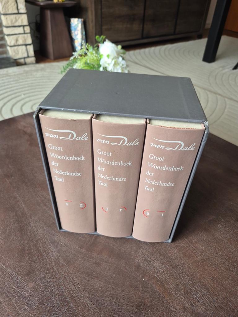 Van Dale Groot Woordenboek – Complete set (3 delen), Boeken, Ophalen, Van Dale