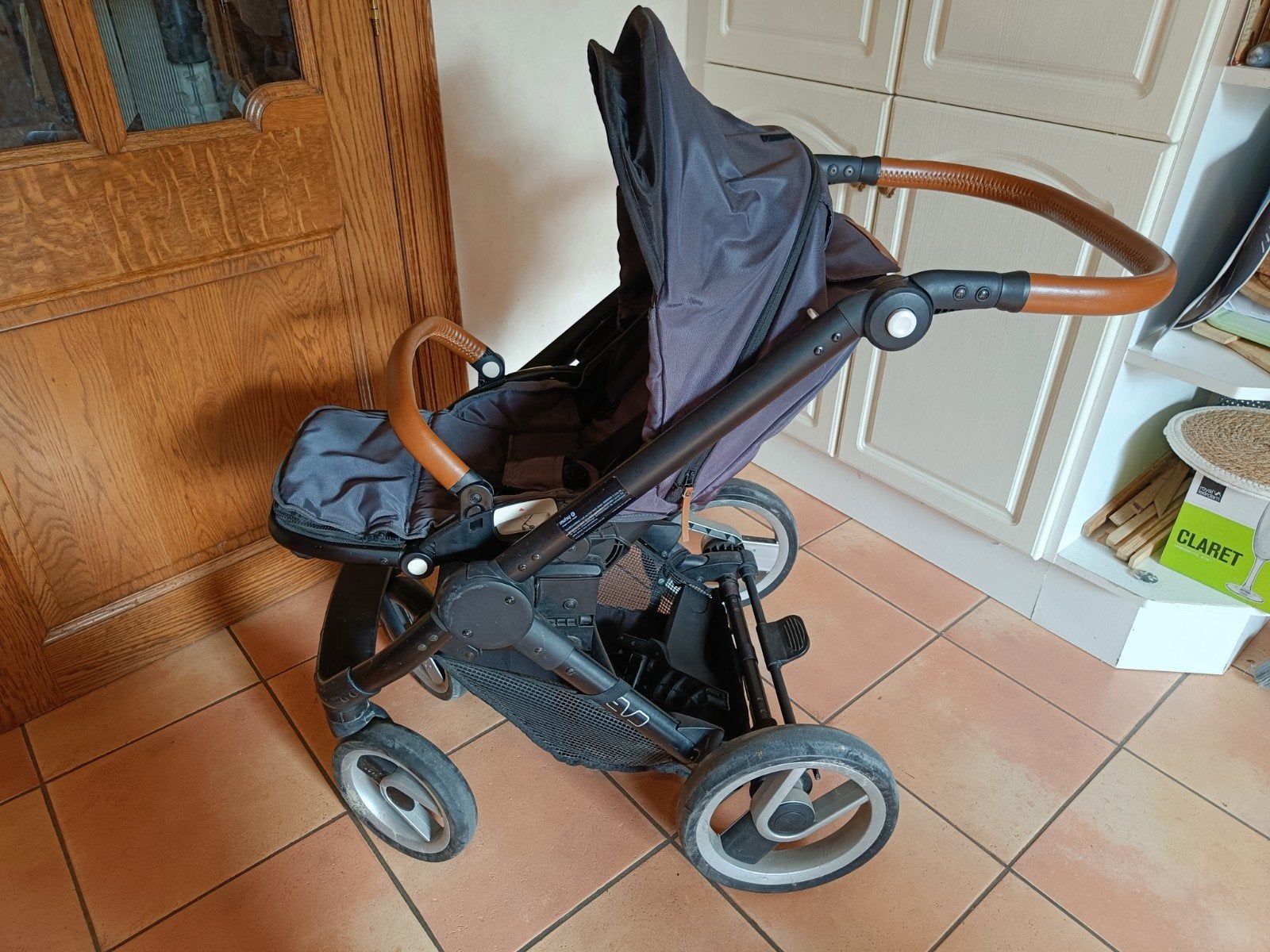Mutsy Evo Buggy volledige SET (buggy + reiswieg + maxi cosi), Enfants & Bébés, Enlèvement, Poussette, Mutsy, Avec siège auto