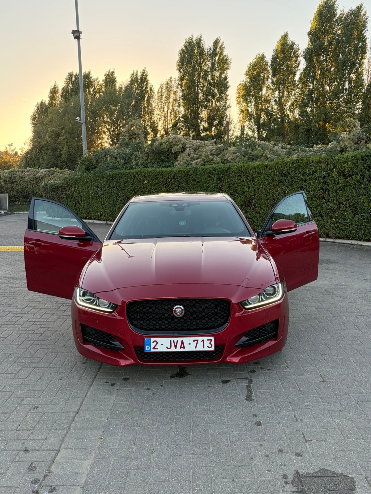 Jaguar XF 2.0d type R-sport, Autos, Rouge, Achat, Noir, Automatique