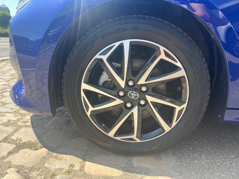 Toyota Yaris Iconic, Automaat, Blauw, 1490 cc, Bedrijf