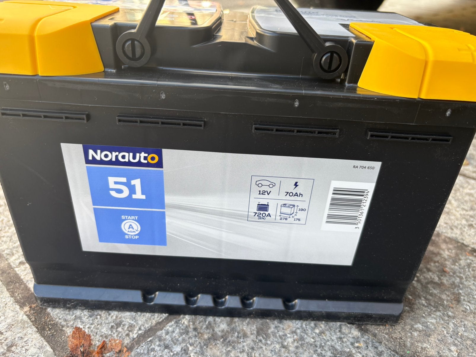Gloednieuwe autobatterij 12V 70Ah 720A, Auto-onderdelen, Nieuw