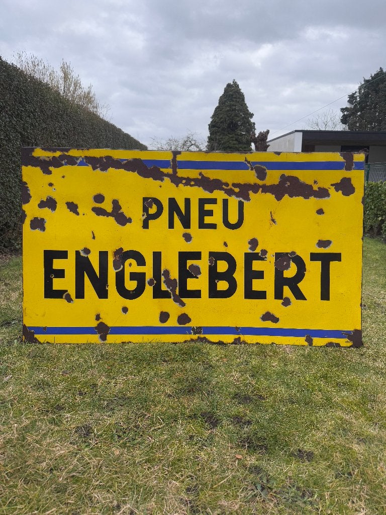 Pneu Englebert Garage plaque émaillée, Collections, Marques & Objets publicitaires, Utilisé, Panneau publicitaire, Enlèvement