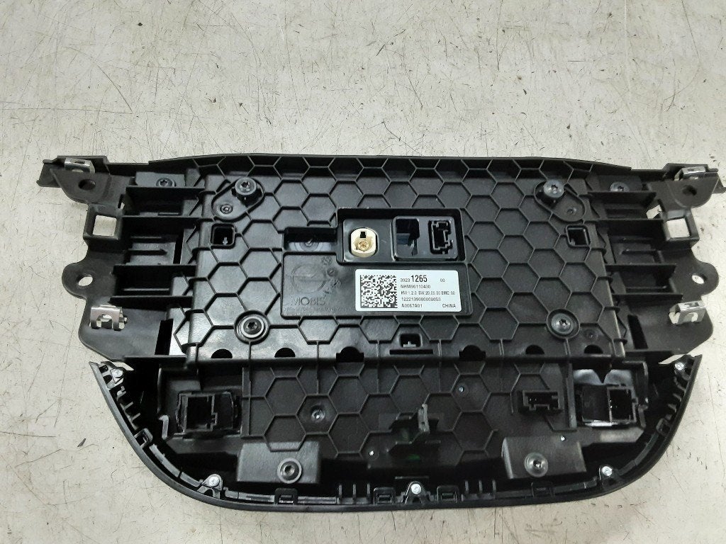 RADIO Opel Corsa F (UB / UH / UP) (01-2019/-) (3923126500), Auto-onderdelen, Gebruikt, Opel, Opel Automobile GmbH, Kontakt-opel@opel.com