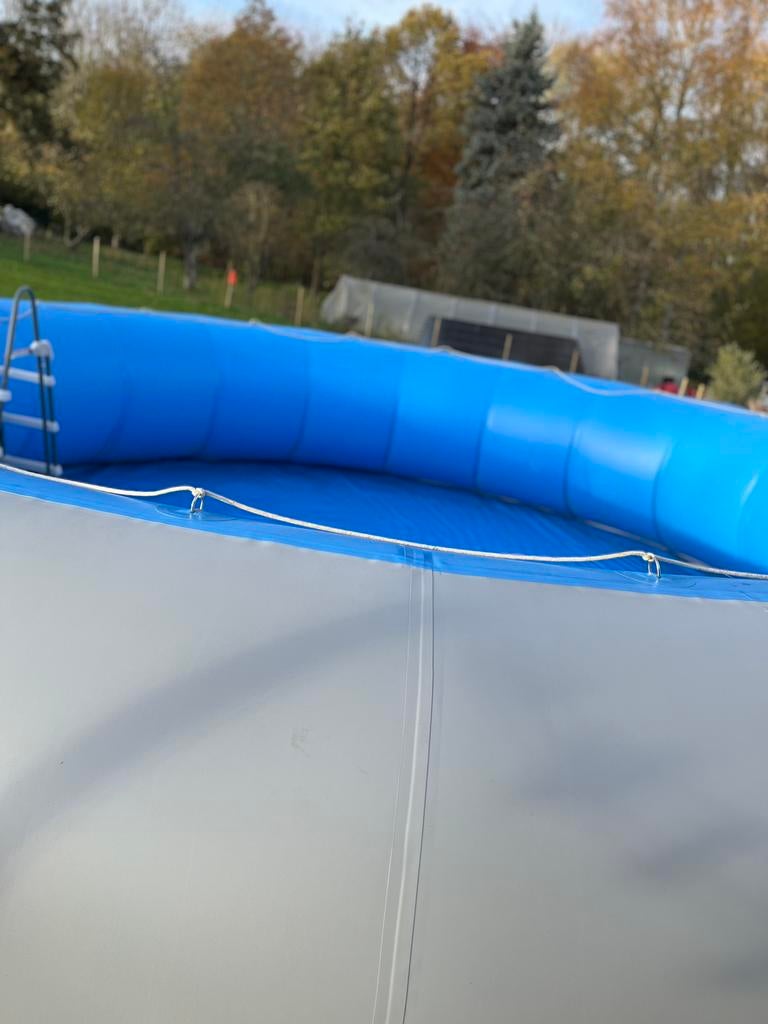 Piscine gonflable de 7,5 m, plus filtre à sable  couverture, Enlèvement, Comme neuf