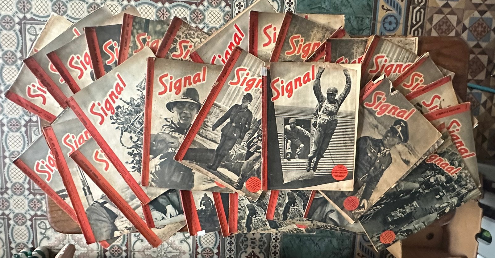 Signal, Livres, Enlèvement ou Envoi