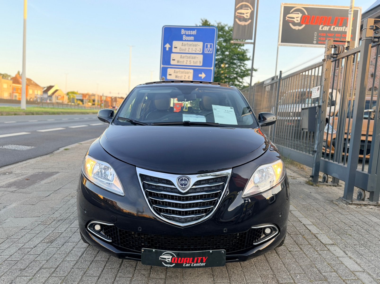 Lancia Ypsilon TwinAir Automaat 2012 088000km Panodak Leder, Cuir, Essai à domicile, Entreprise, Entretenue par le concessionnaire