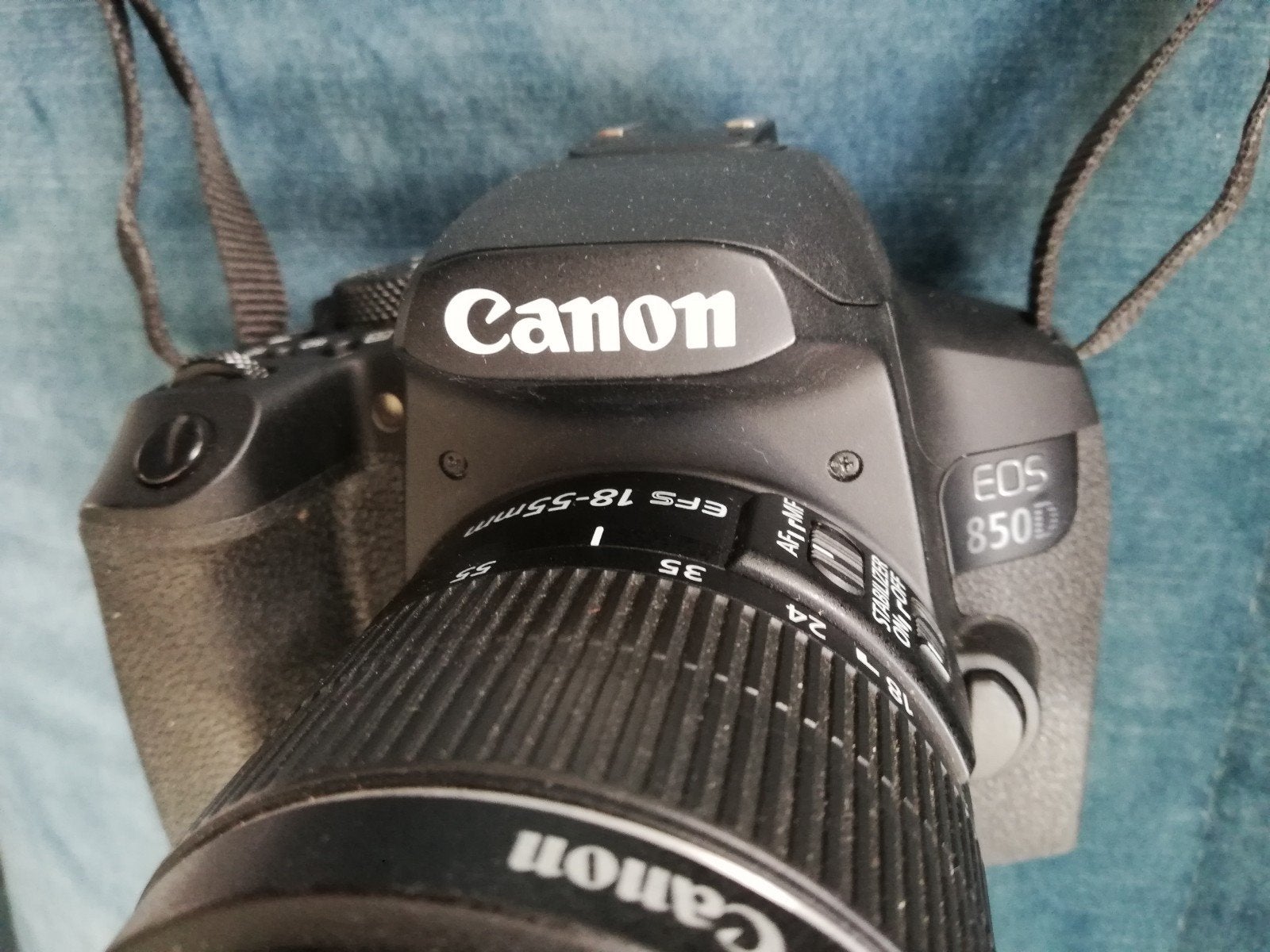 Canon EOS 850D + 18-55 mm f/4-5,6 IS II, comme neuf, TV, Hi-fi & Vidéo, Appareils photo analogiques, Enlèvement ou Envoi, Reflex miroir