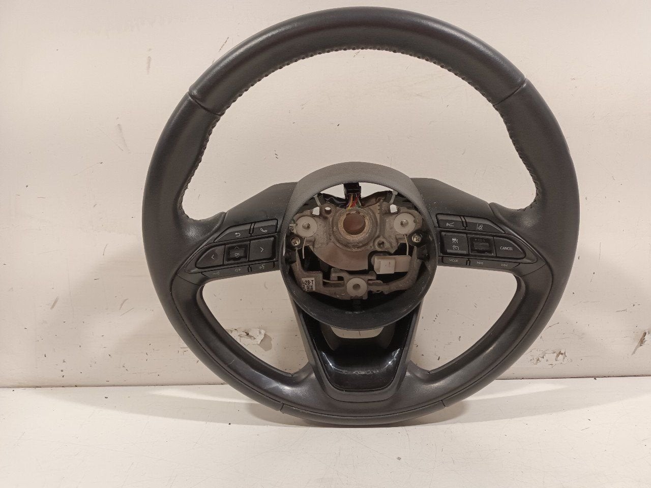Stuur Toyota Yaris, Onderdelen@venauto.nl, Van der Ven Autorecycling B.V., Gebruikt, Ettenseweg 76, 4706 PB Roosendaal, The Netherlands