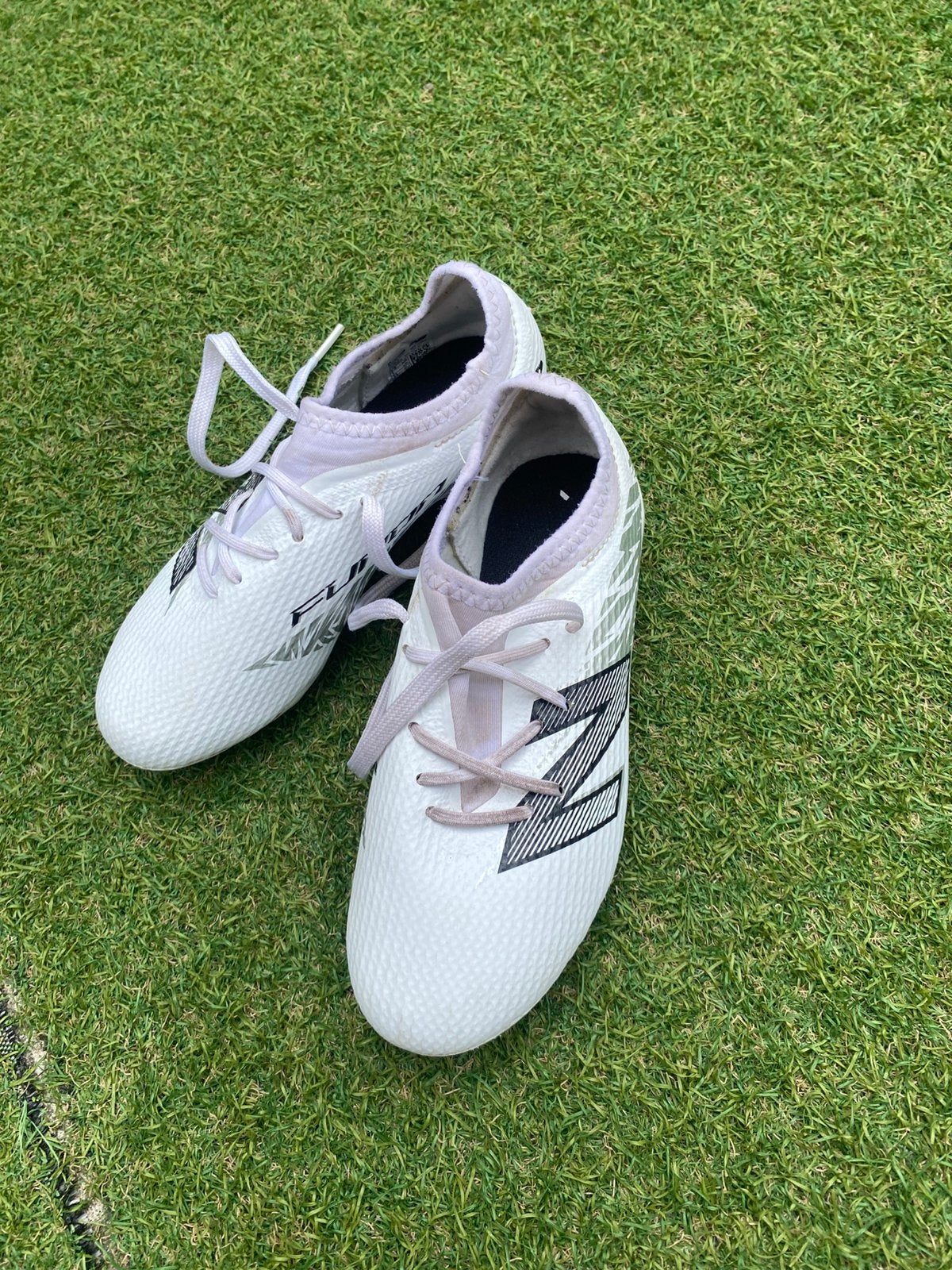Voetbalschoenen New Balance maat 33, Verzamelen, Ophalen, Zo goed als nieuw