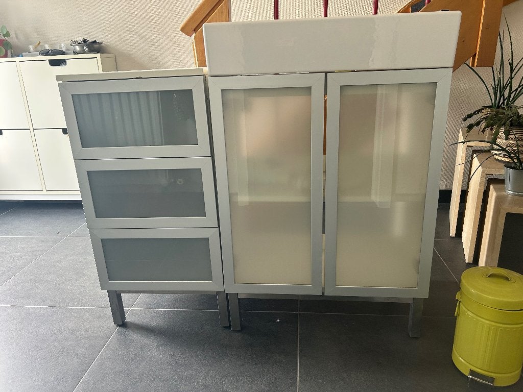 Gratis badkamermeubel met wastafel 60 op 40, Ophalen, Gebruikt, 50 tot 100 cm, Minder dan 100 cm