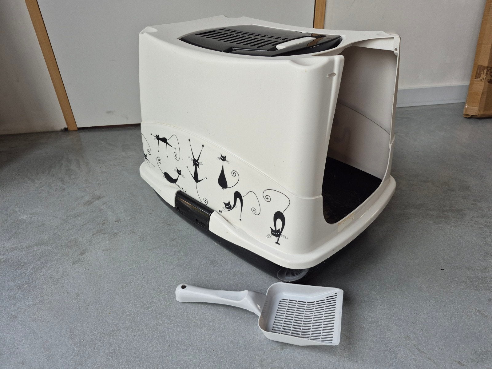 Kattenbak met schepje, Ophalen, Gebruikt, Gesloten
