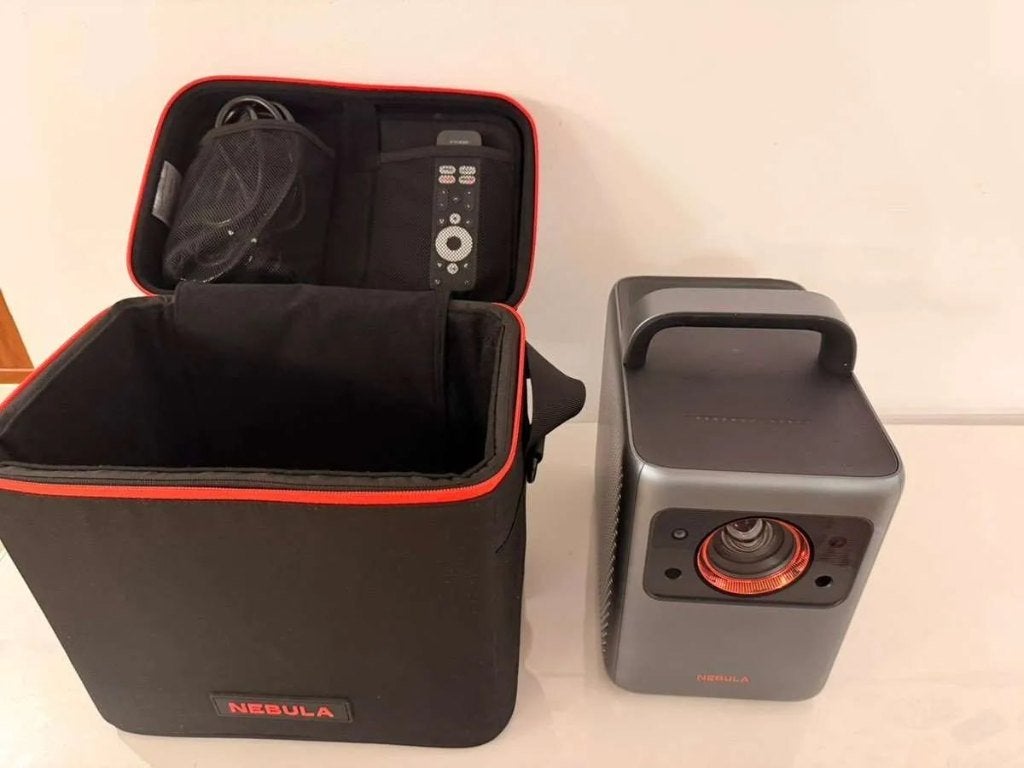 Anker Nebula Cosmos Laser 4K - Draagbare projector, Ophalen of Verzenden, Anker Nebula, Zo goed als nieuw, DLP