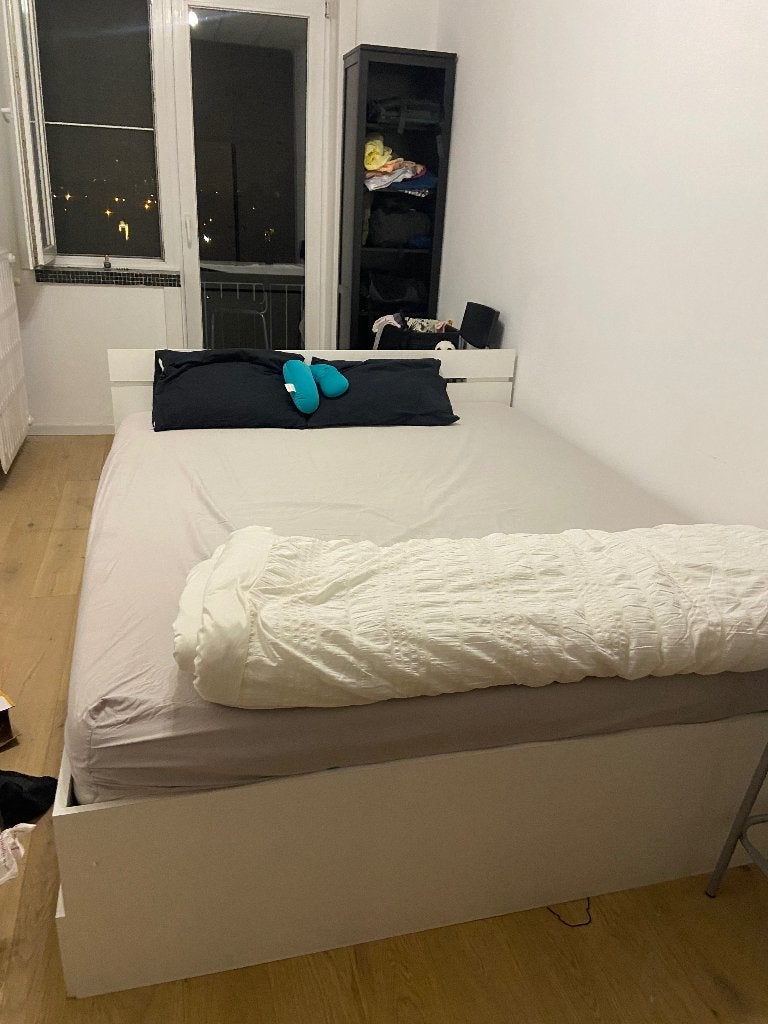 Bed and mattress, 140 cm, Enlèvement, Utilisé, 200 cm