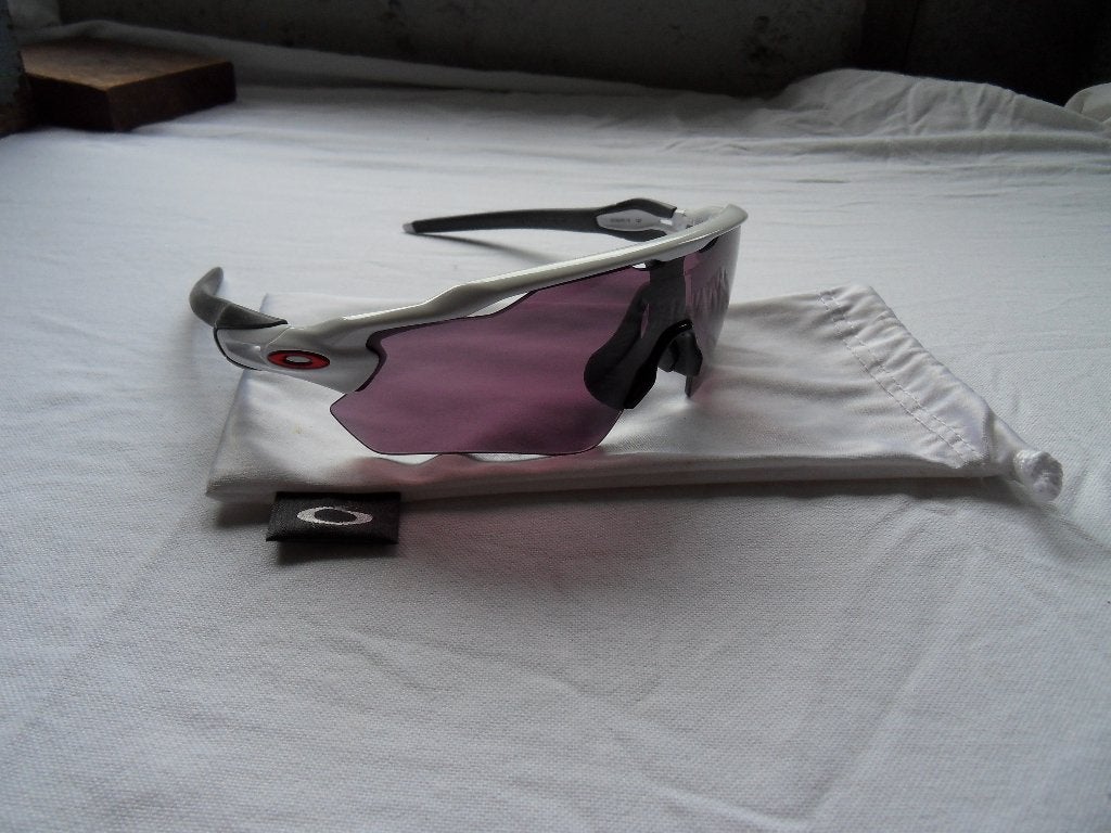 Oakley Radar, Ophalen, Gebruikt, Kleding