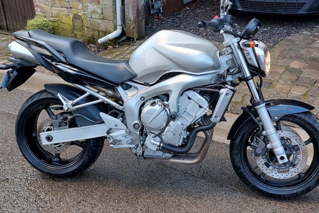 Yamaha Fz6 uit 2004, Scooter