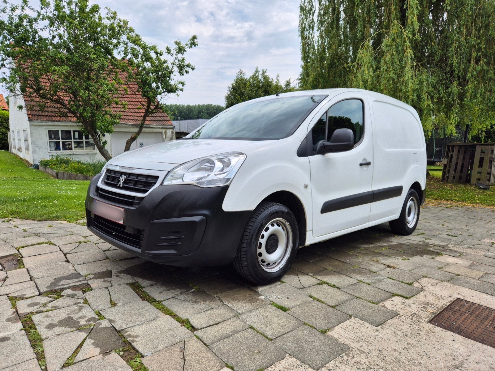 Peugeot Partner feuille rose, Autos, Peugeot, Particulier, Partner, Bluetooth, USB, Diesel, Euro 6, Boîte manuelle