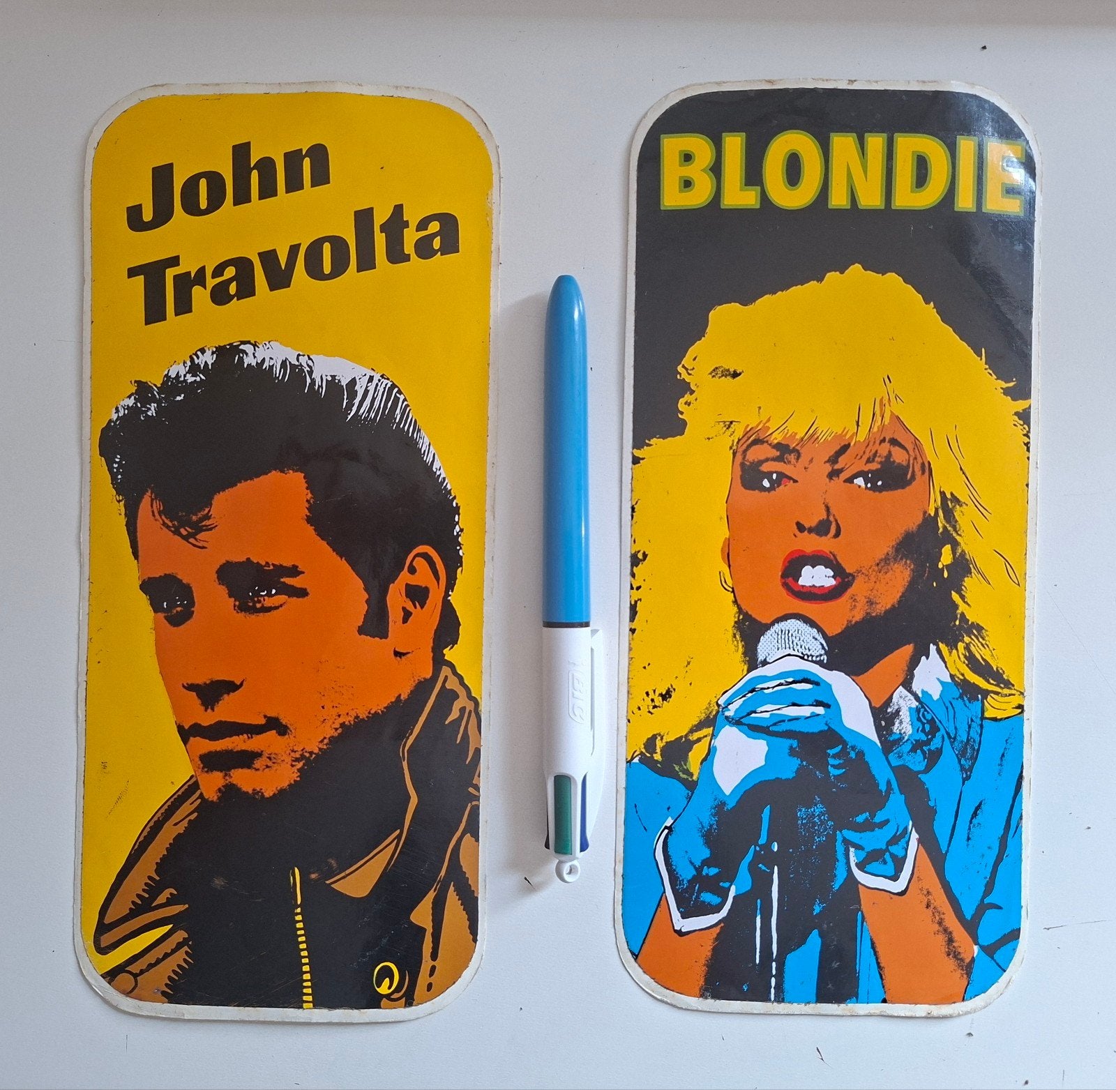stickers kermisstickers John Travolta Blondie 22cm, Ophalen of Verzenden, Zo goed als nieuw, Film, Tv of Omroep