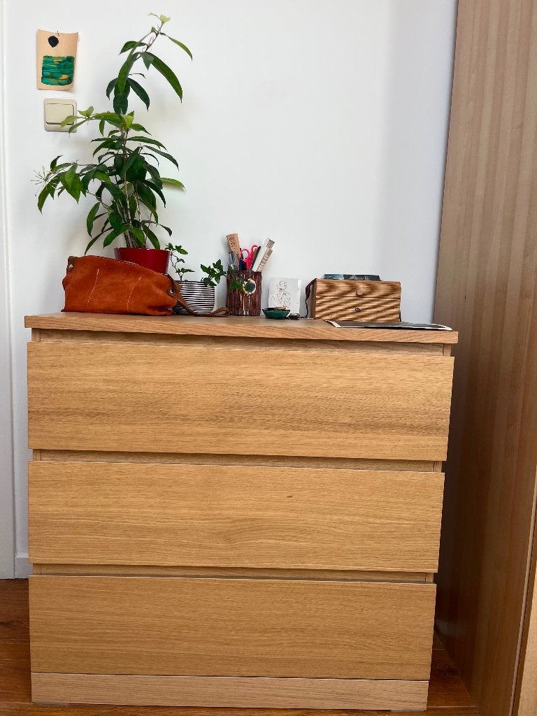 Chevets + commode - IKEA MALM, Maison & Meubles, Armoires | Commodes, Enlèvement, Comme neuf