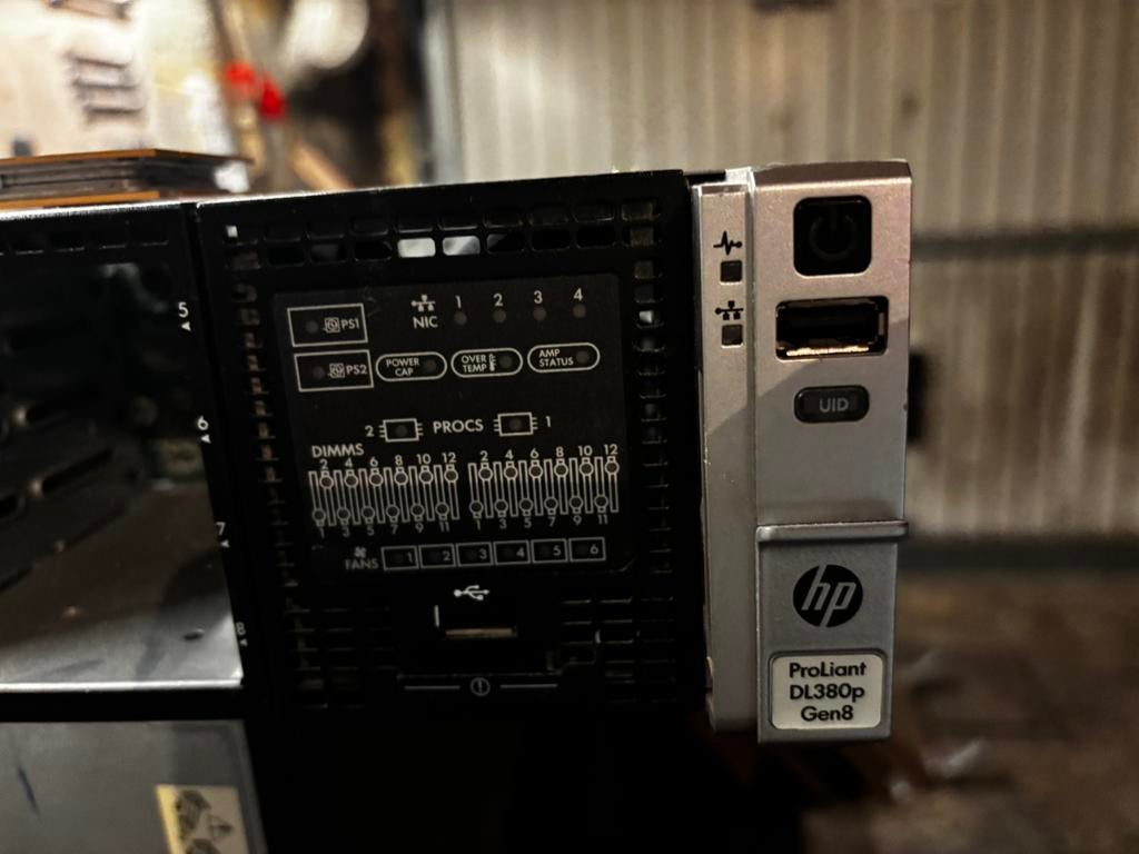 HPE ProLiant DL380P G8 Server, Informatique & Logiciels, Serveurs, Enlèvement, Utilisé, 8 GB, 2 à 3 Ghz