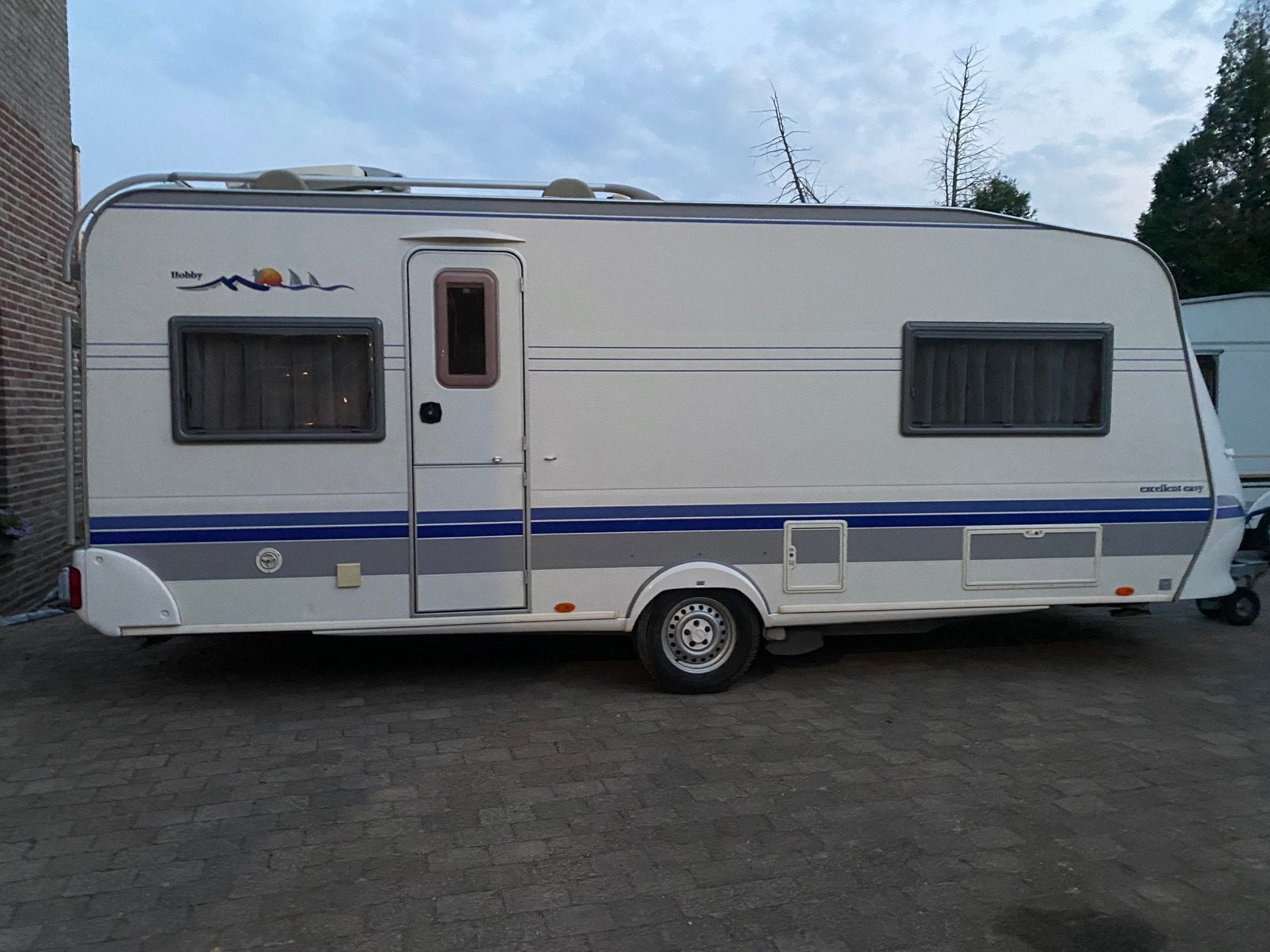 Caravan hobby, Rondzit, Hobby, Particulier, Schokbreker
