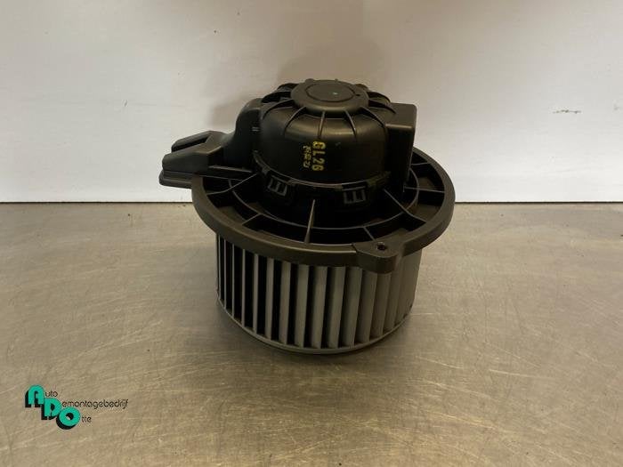 Moteur de ventilation chauffage d'un Kia Rio (Rio 12-), Autos : Pièces & Accessoires, Kia, -, 3 mois de garantie, Utilisé