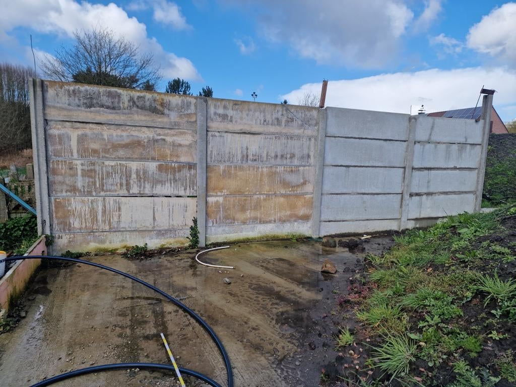 Platen muur zelf af te breken., Tuin en Terras, Ophalen