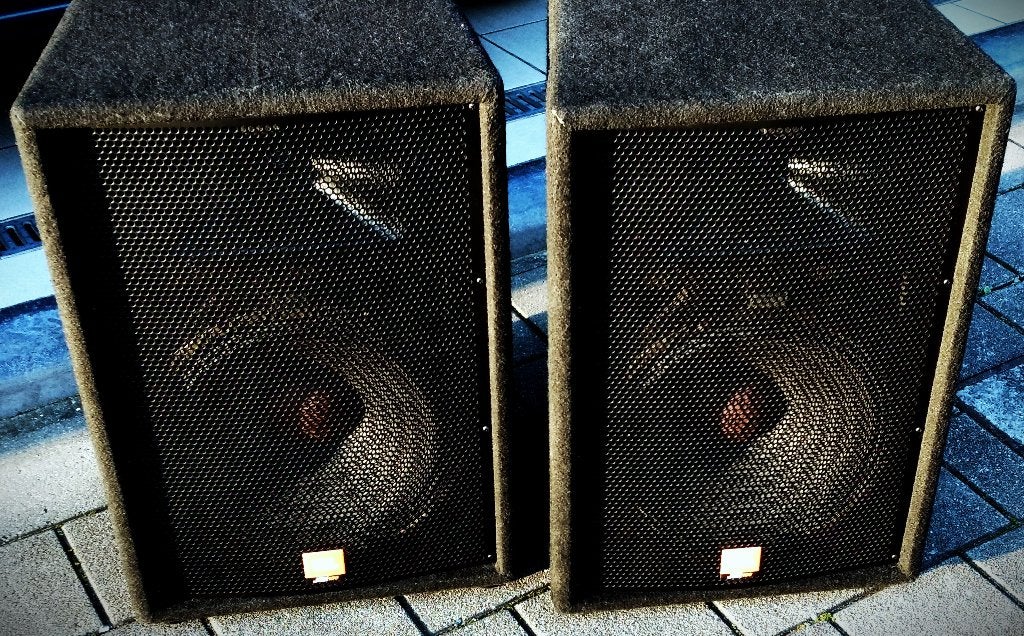 JBL JRX 115 (= 2 X JRX100) - luidsprekerset, JBL, Party speaker, Zo goed als nieuw, Inclusief standaarden