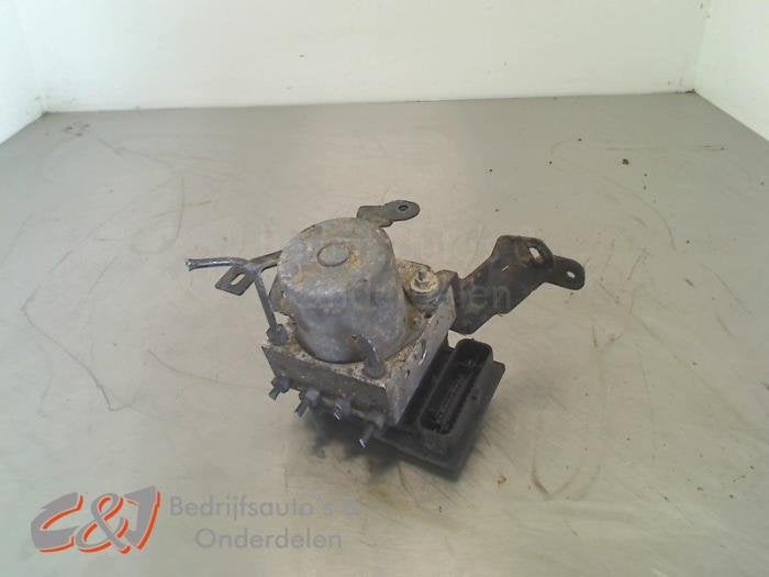 Pompe ABS d'un Renault Master, Renault, -, 3 mois de garantie, Utilisé