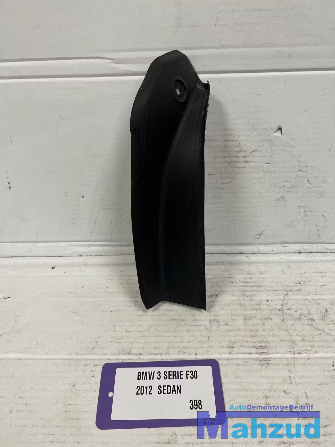 BMW 3 SERIE F30 achterlicht afdekkap Links 2011-2019 5149729, Auto-onderdelen, Petuelring 130
80788  Munich, DE, Gebruikt, Info@bmw.de