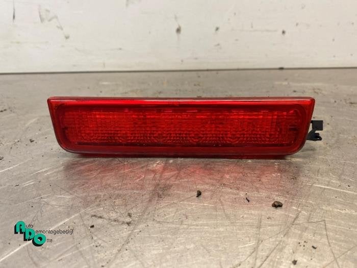 Extra Remlicht midden van een Volkswagen Caddy (Caddy 04-), Gebruikt, -, Volkswagen, -
