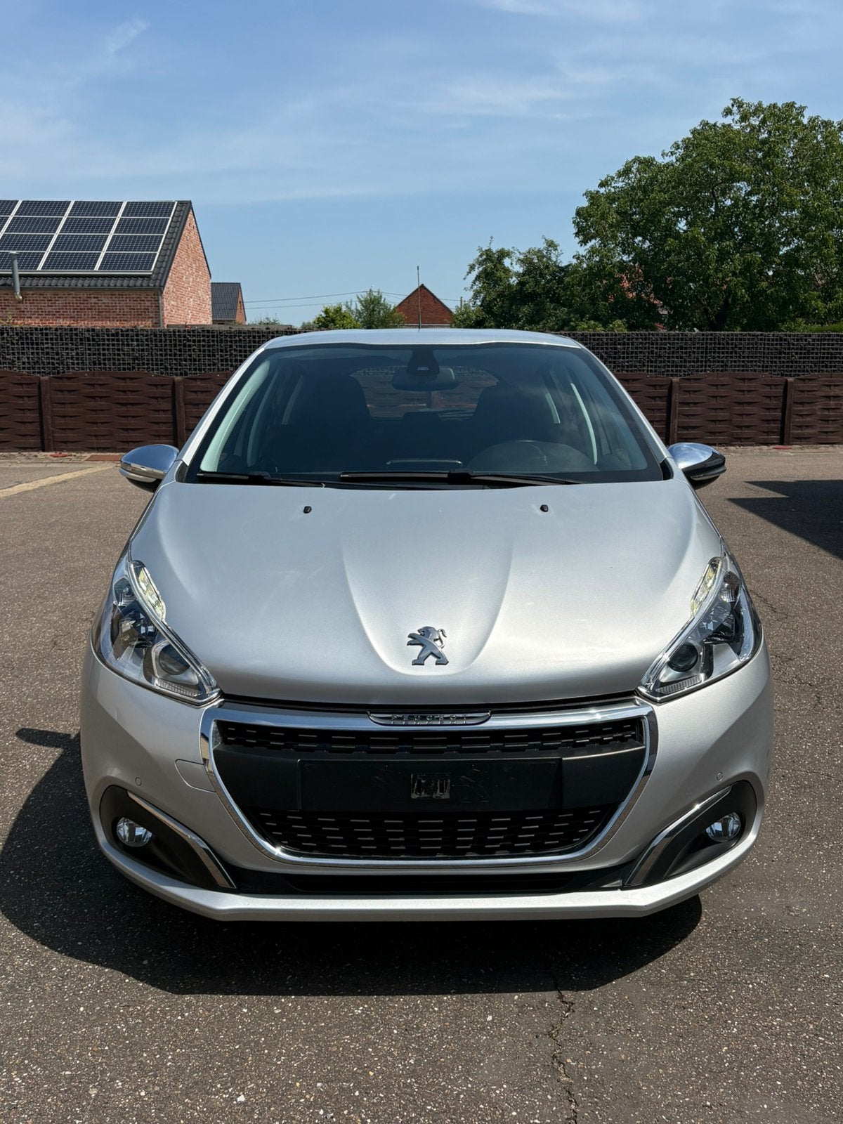 Peugeot 208 1.2 Benzine Automaat – 67.776 km, Automaat, https://public.car-pass.be/vhr/242c891d-5e9c-4477-8290-97aeb2453778, 1199 cc