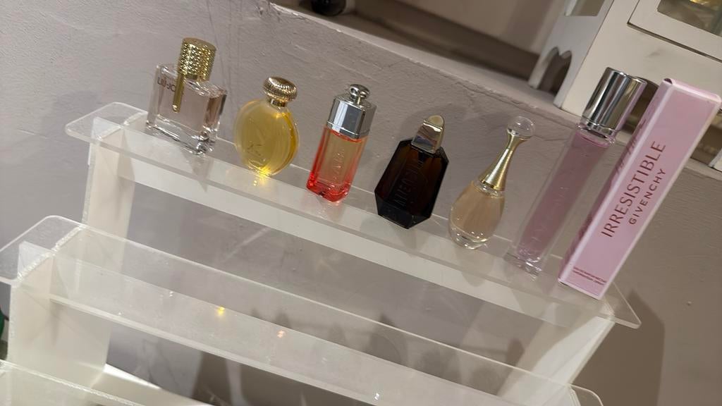 Miniatuurtjes parfum, Enlèvement ou Envoi, Comme neuf