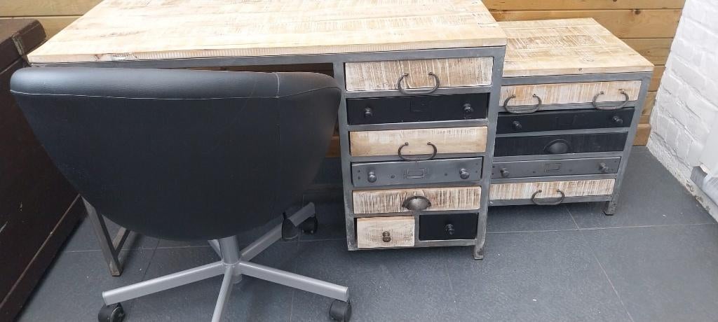 bureau au look industriel avec commode chaise et accessoires, Maison & Meubles, Bureaux, Utilisé, Autres marques, Industriel, Métal
