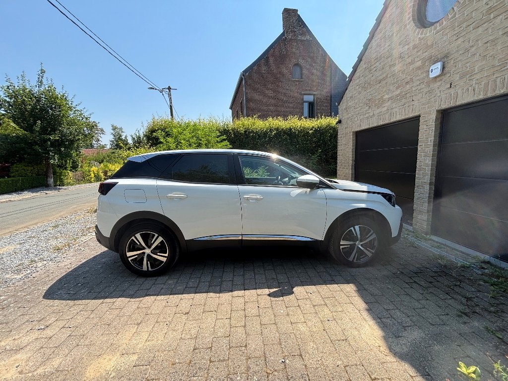 Peugeot 3008 1.5 BlueHDi Active (Diesel - 50000km), Autos, Achat, Euro 6, Entretenue par le concessionnaire, Noir