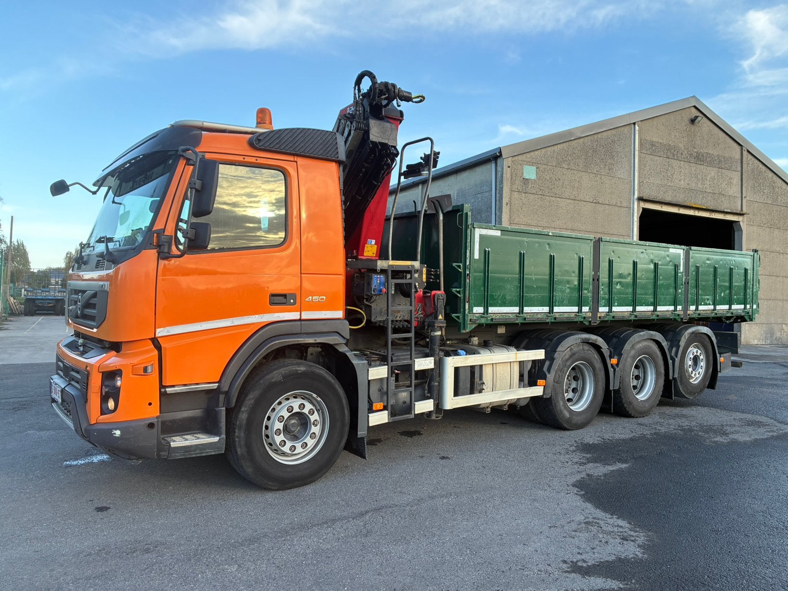 Volvo FMX 8x4 kipper + HMF 2420, Automaat, Euro 5, Overige kleuren, Bedrijf