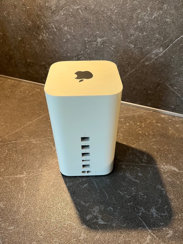 Apple AirPort Time Capsule A1470 (5e generatie) 3 TB PERFECT, Computers en Software, Ophalen of Verzenden, Gebruikt, Router, Apple