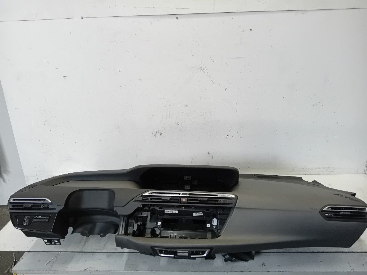 Dashboard Citroën C4, Onderdelen@venauto.nl, Van der Ven Autorecycling B.V., Ettenseweg 76, 4706 PB Roosendaal, The Netherlands