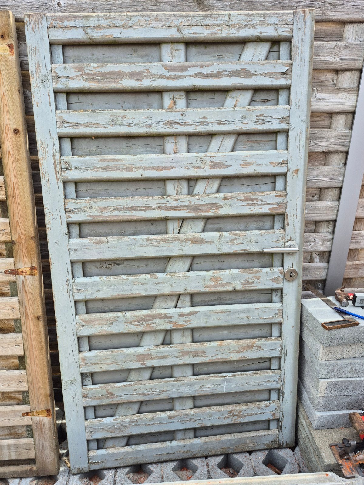 deurtje tuin en wandpaneel 4 delen in totaal. 50 eur per st, Ophalen