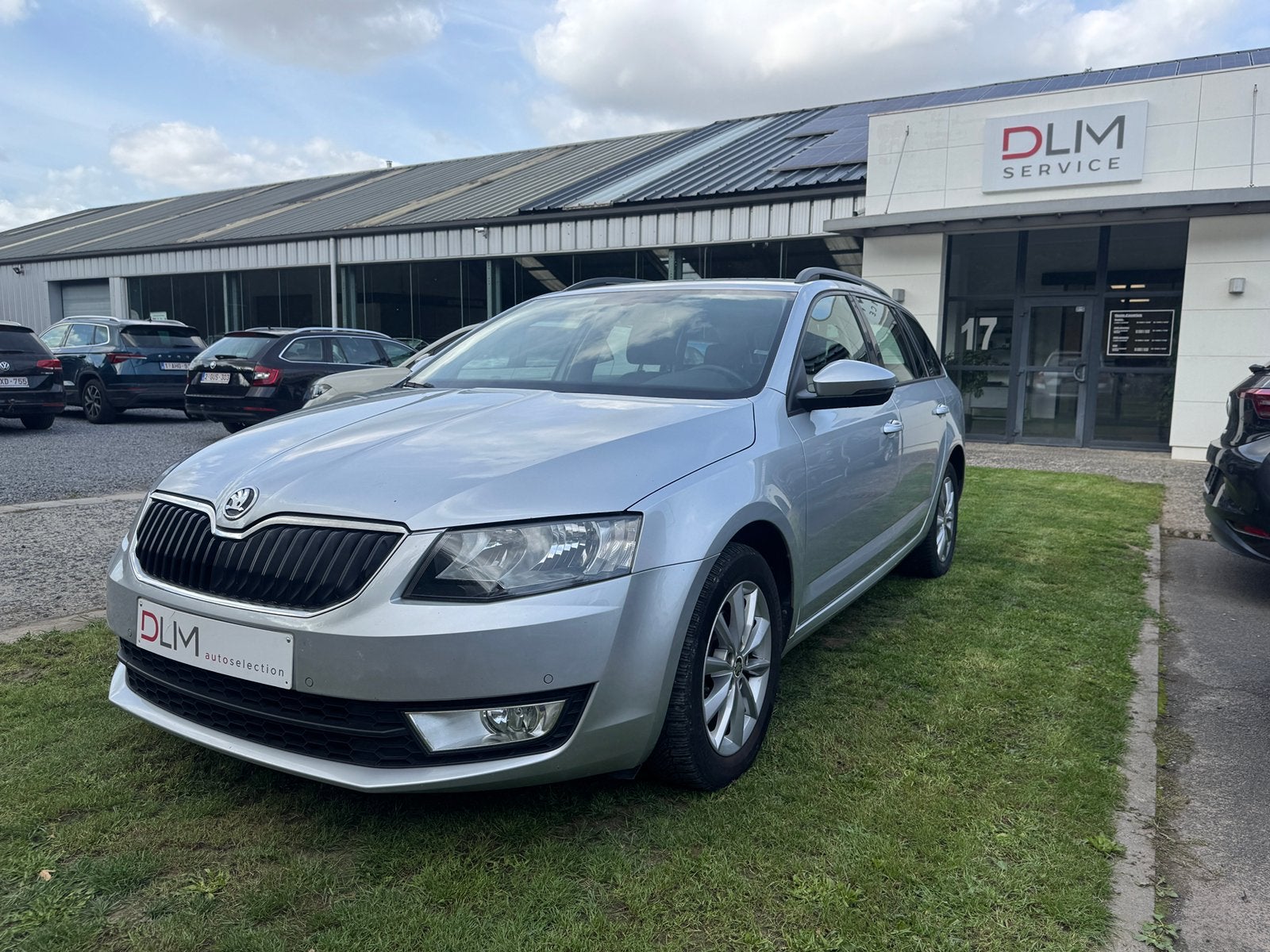 Skoda Octavia combi 09/17 1.6tdi 110cv Ambition 148.000km, Argent ou Gris, Euro 6, Entreprise, Noir