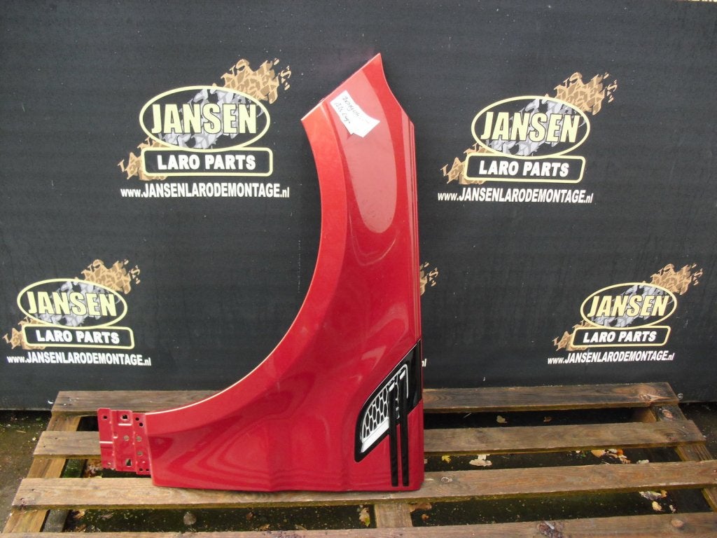 Range Rover Sport L494 linker voorscherm LR061824, Jansen Laro Parts, Admin@jansenlaroparts.nl, Groenstraat 31B