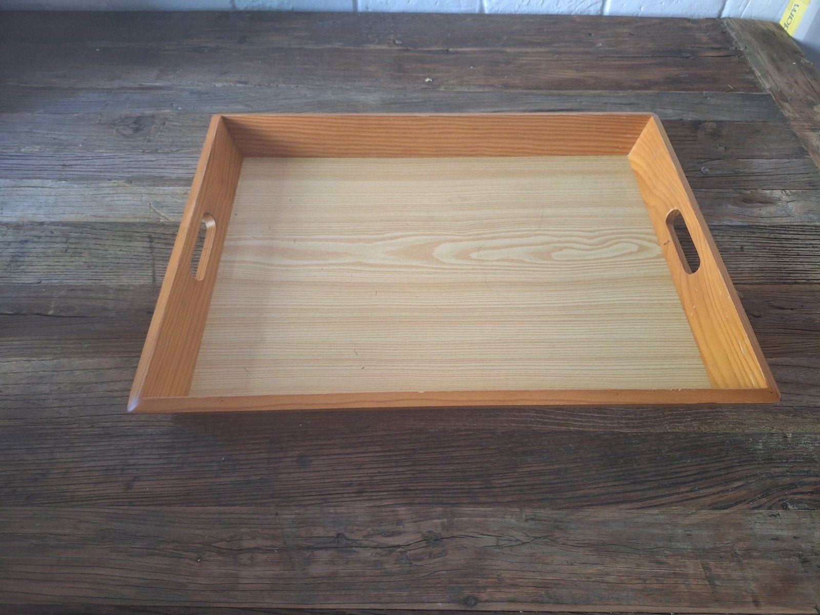 Dienblad hout, Ophalen, Hout