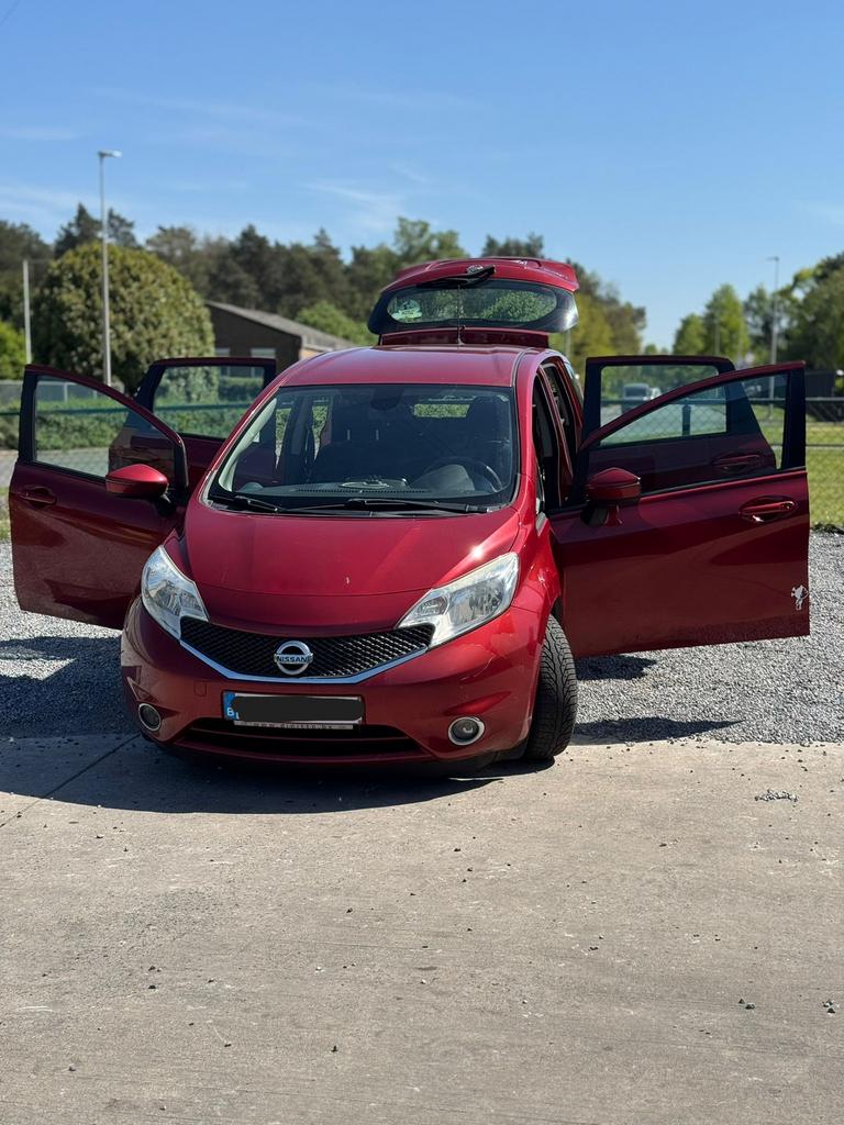 Goed onderhouden Nissan Note 2014 – Zuinig & Comfortabel, Auto's, Euro 5, Zwart, 5 deurs, Particulier