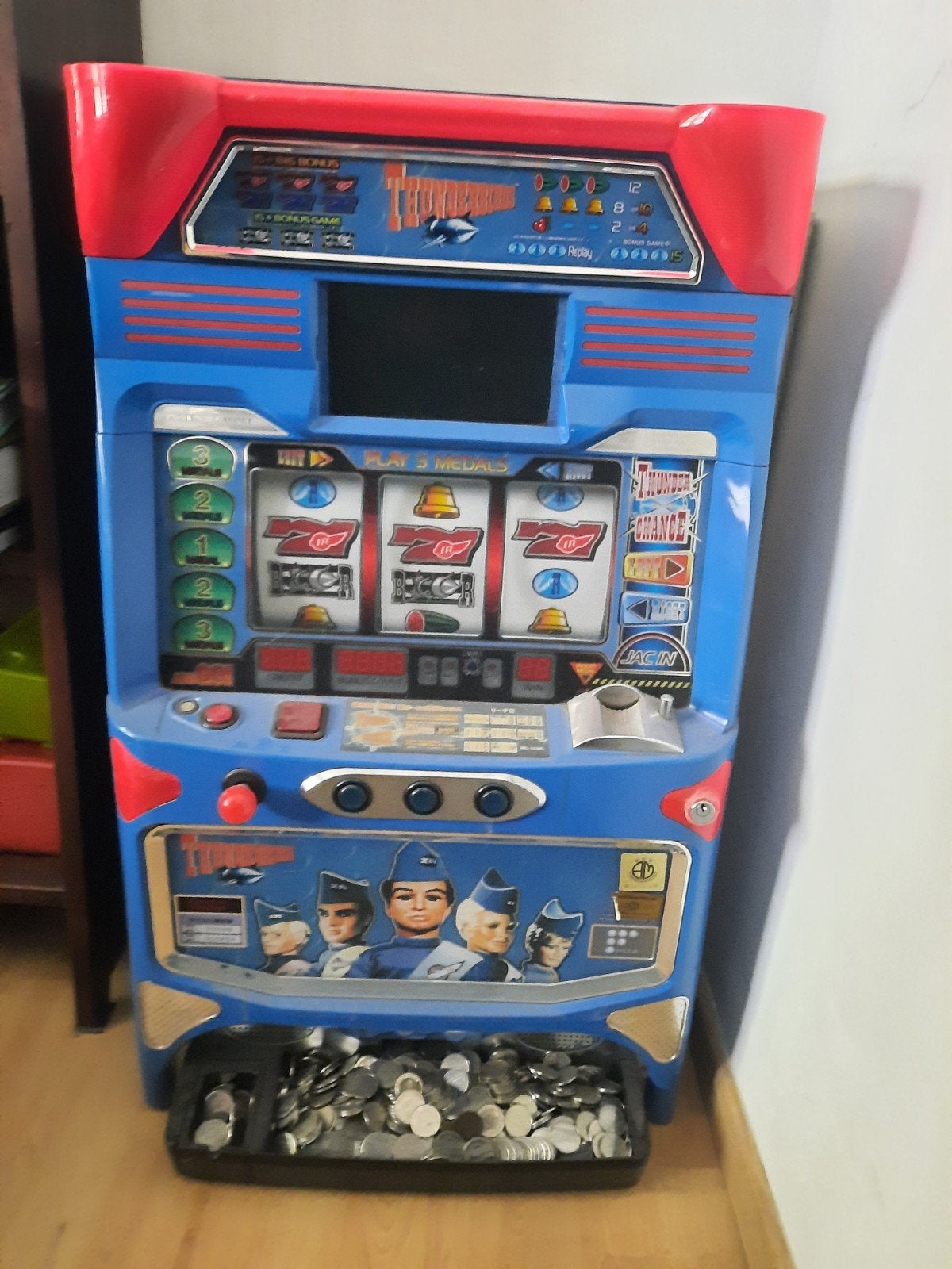 Jackpot Thunderbirds, Verzamelen, Ophalen